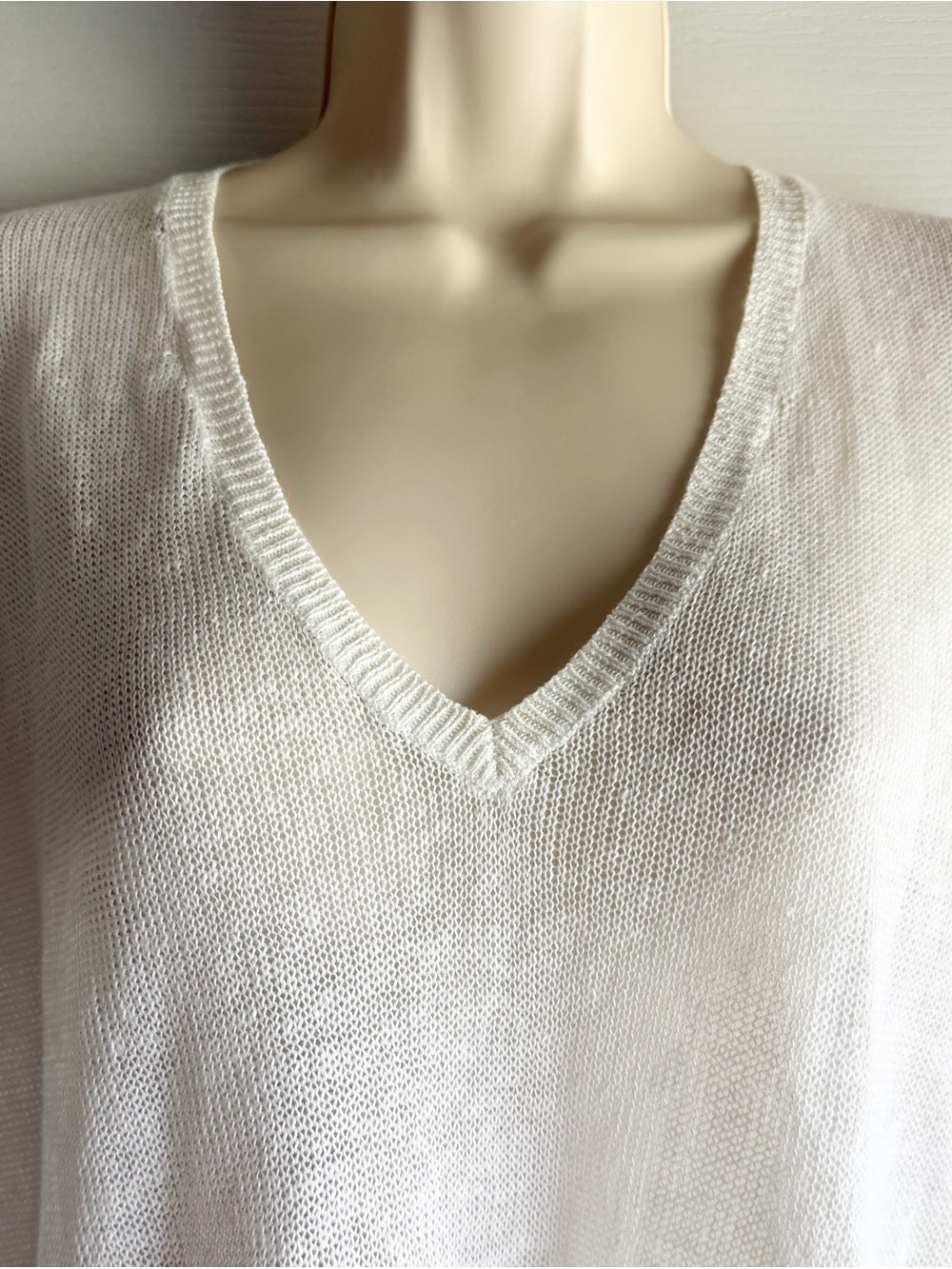 UNIQLO x Ines de la Fressange Linen Knit Sweater - Picture 4 of 8
